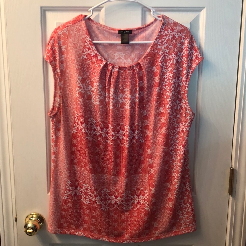 Tangerine print top from Ann Taylor barely worn!